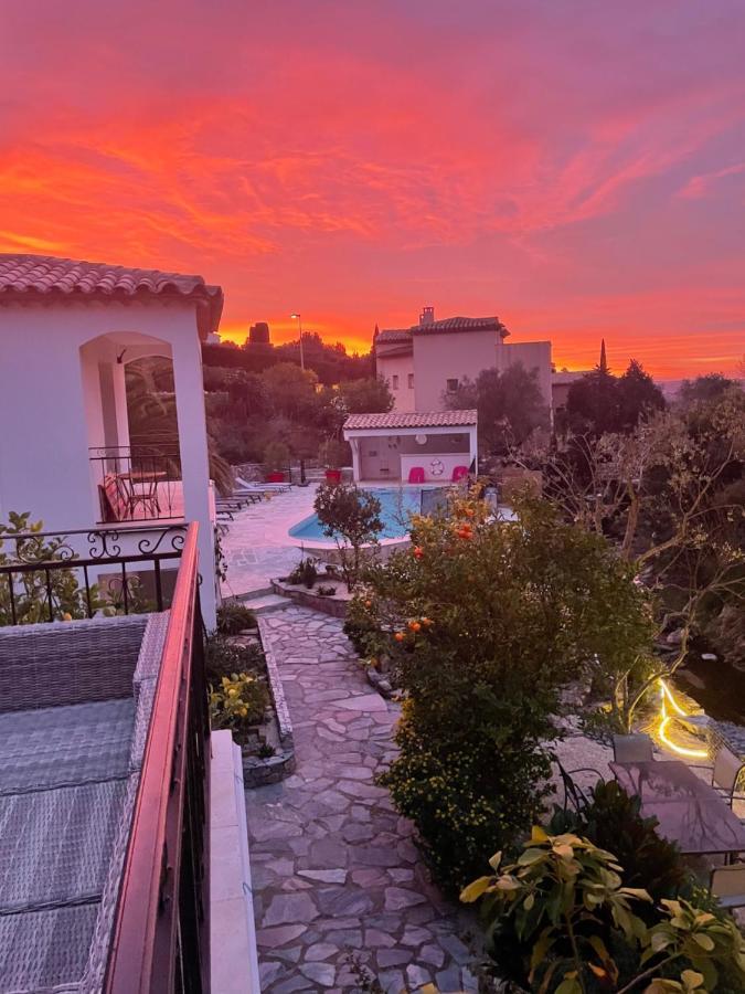 Maxima Sunset Apartment